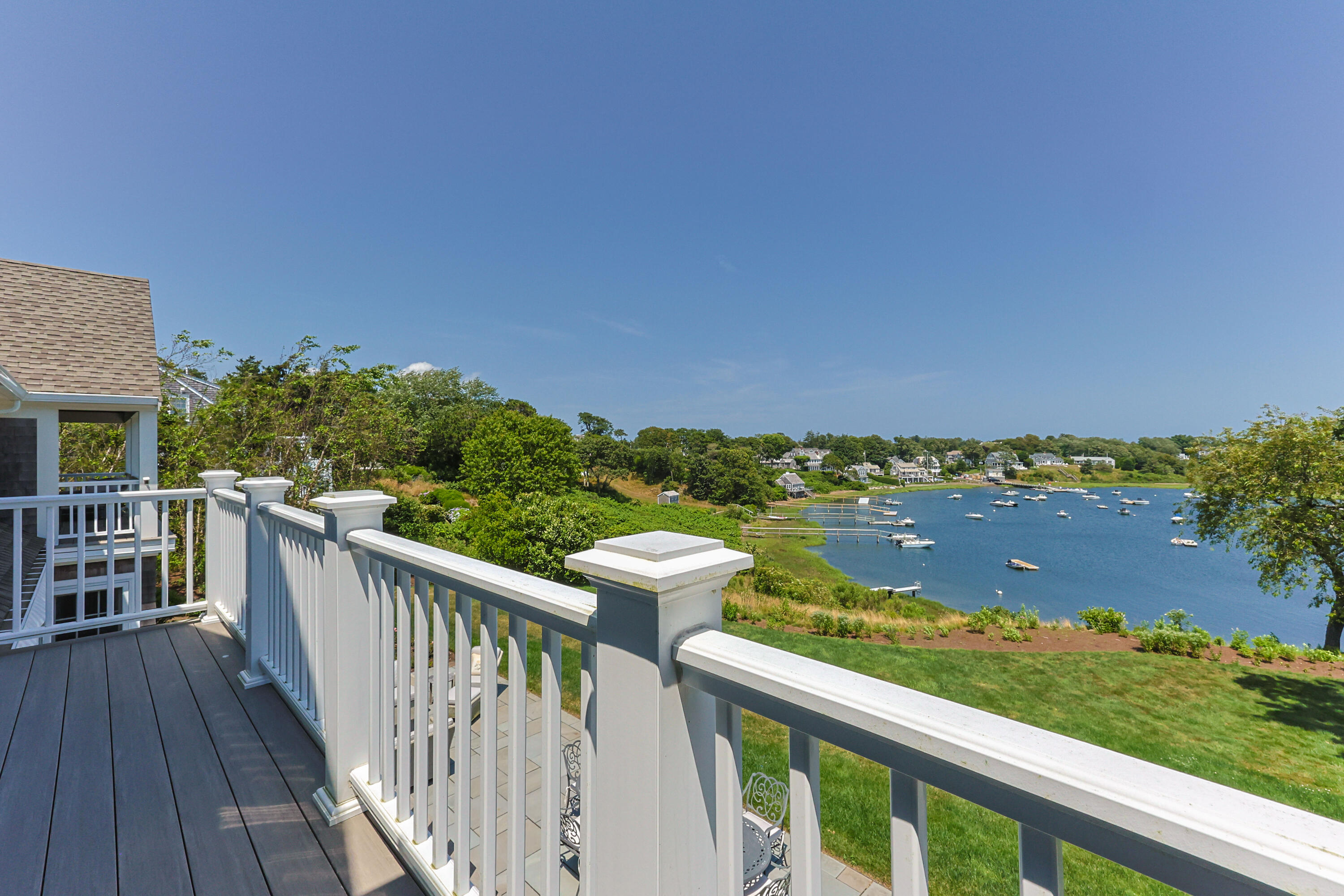 Chatham, Massachusetts 02633, United States, 5 Bedrooms Bedrooms, ,7 BathroomsBathrooms,Residential,Active,198031