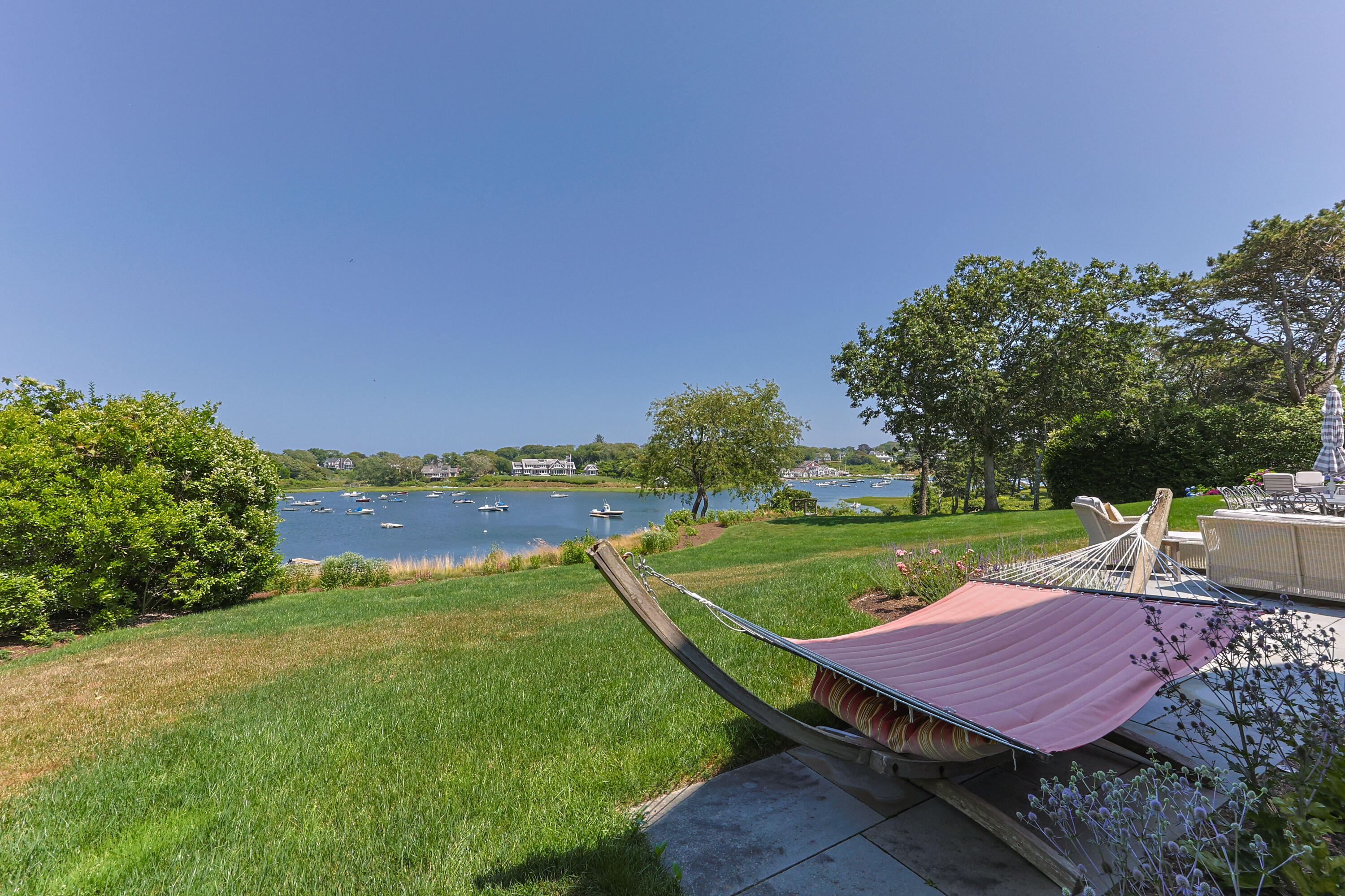 Chatham, Massachusetts 02633, United States, 5 Bedrooms Bedrooms, ,7 BathroomsBathrooms,Residential,Active,198031