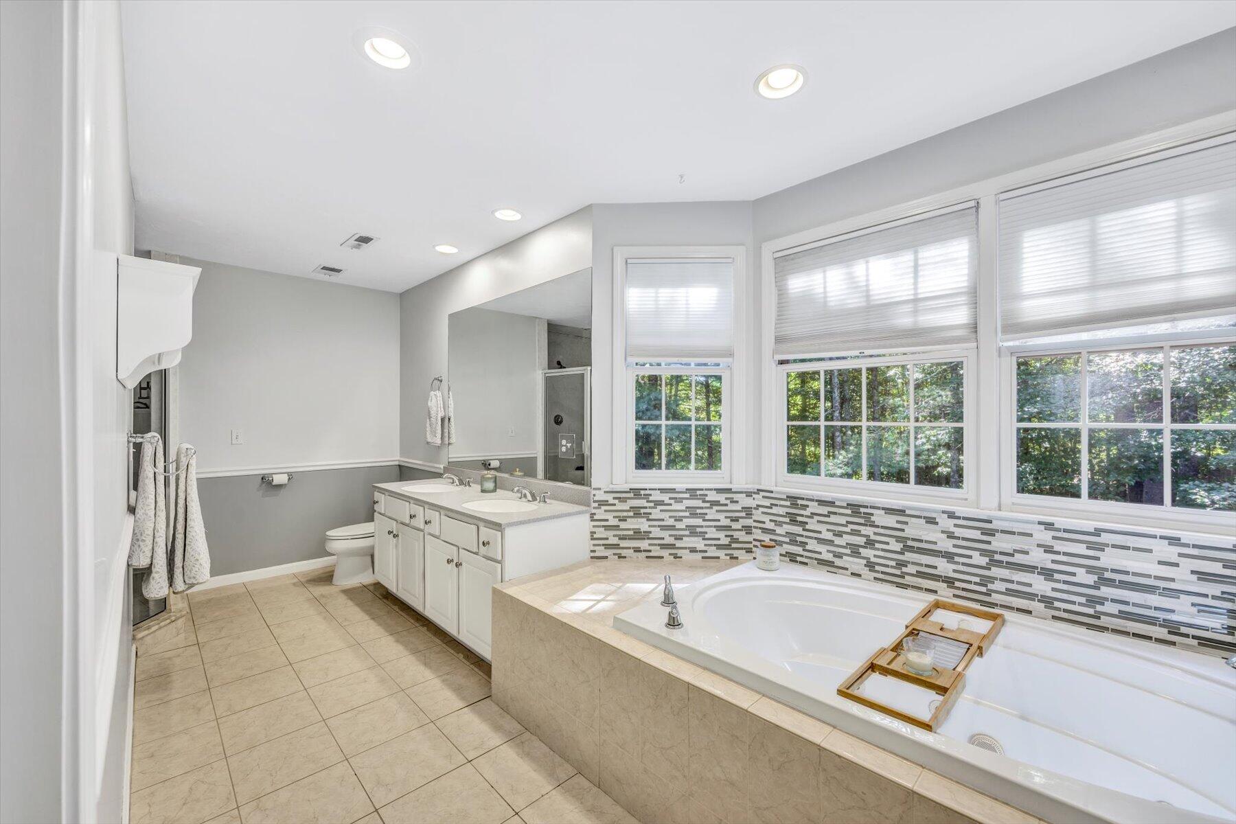 Pembroke, Massachusetts 02359, United States, 4 Bedrooms Bedrooms, ,4 BathroomsBathrooms,Residential,Active,220797