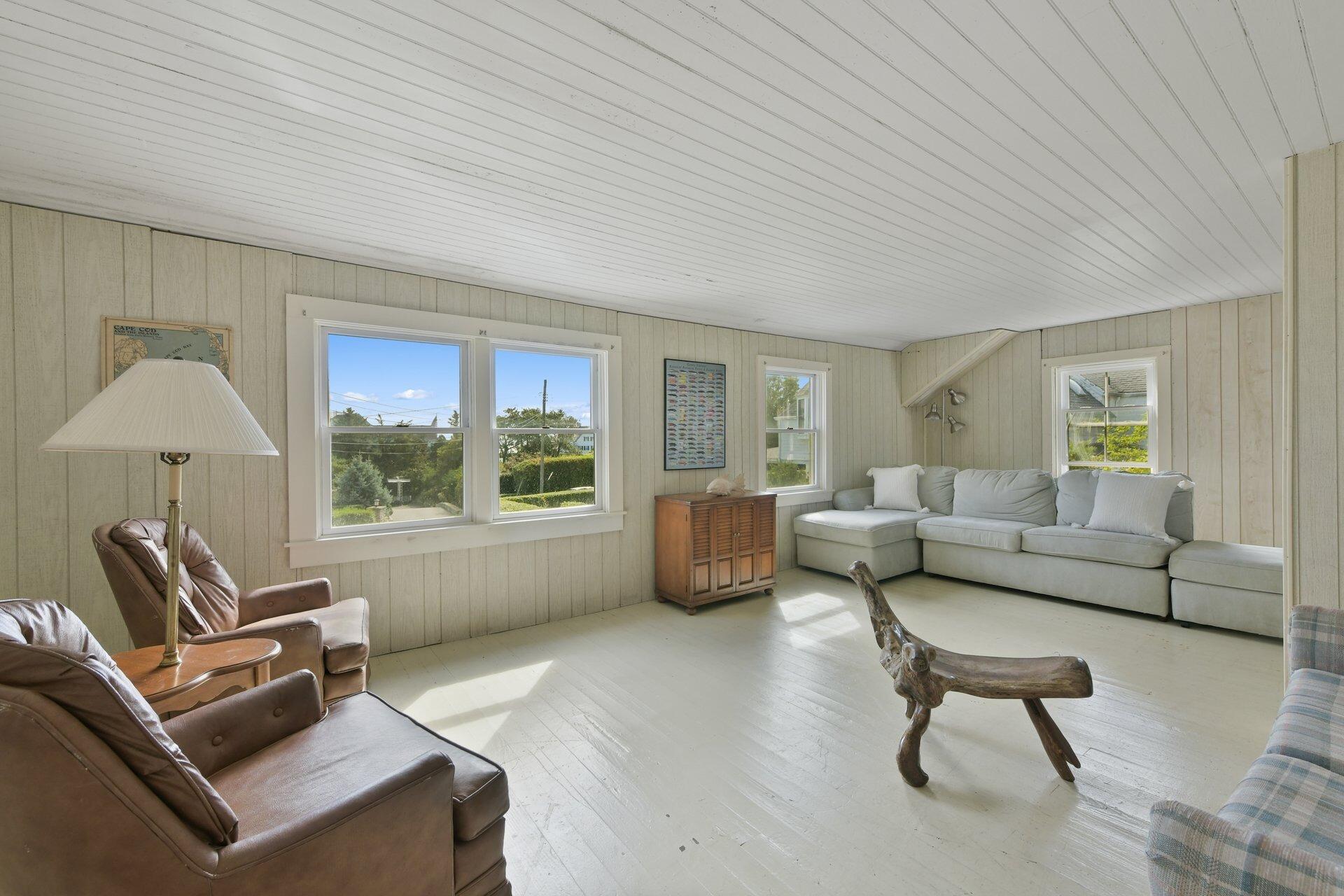 Hyannis Port, Massachusetts 02647, United States, 7 Bedrooms Bedrooms, ,5 BathroomsBathrooms,Residential,Active,219941