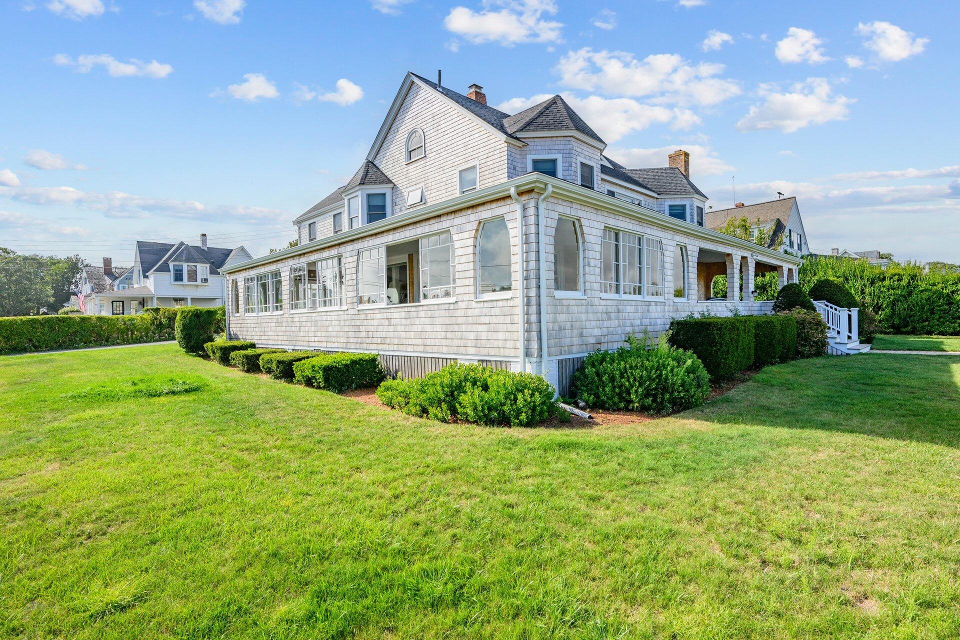 Hyannis Port, Massachusetts 02647, United States, 7 Bedrooms Bedrooms, ,5 BathroomsBathrooms,Residential,Active,219941