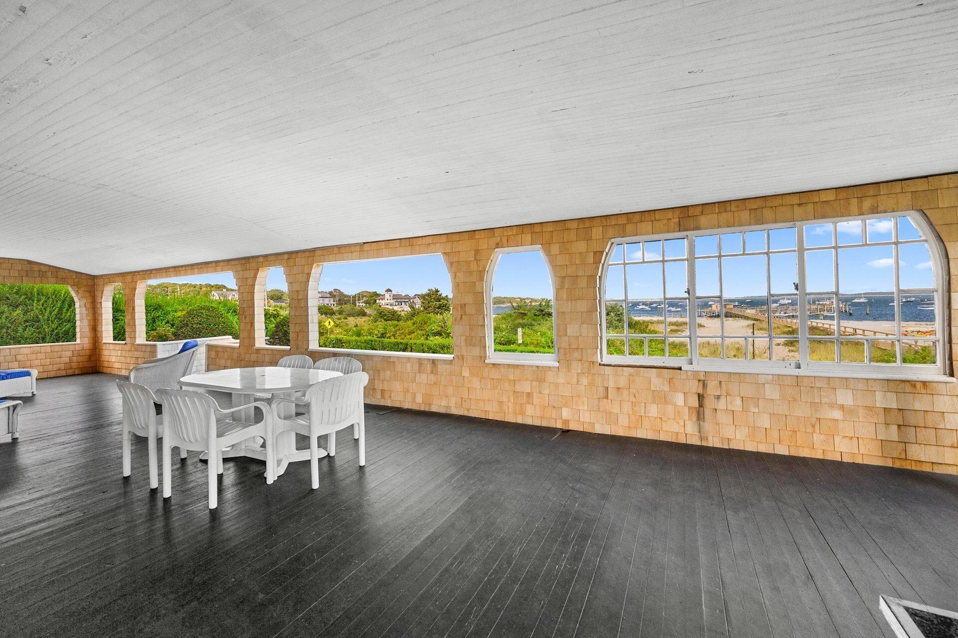 Hyannis Port, Massachusetts 02647, United States, 7 Bedrooms Bedrooms, ,5 BathroomsBathrooms,Residential,Active,219941