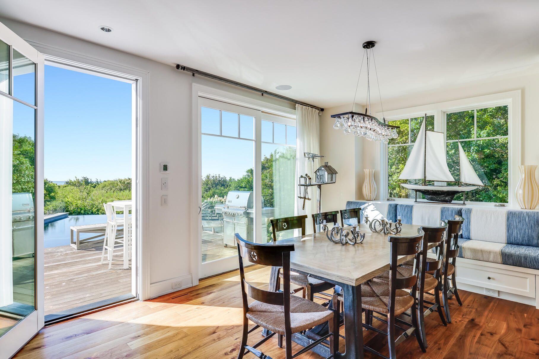 West Yarmouth, Massachusetts 02673, United States, 4 Bedrooms Bedrooms, ,5 BathroomsBathrooms,Residential,Active,111064