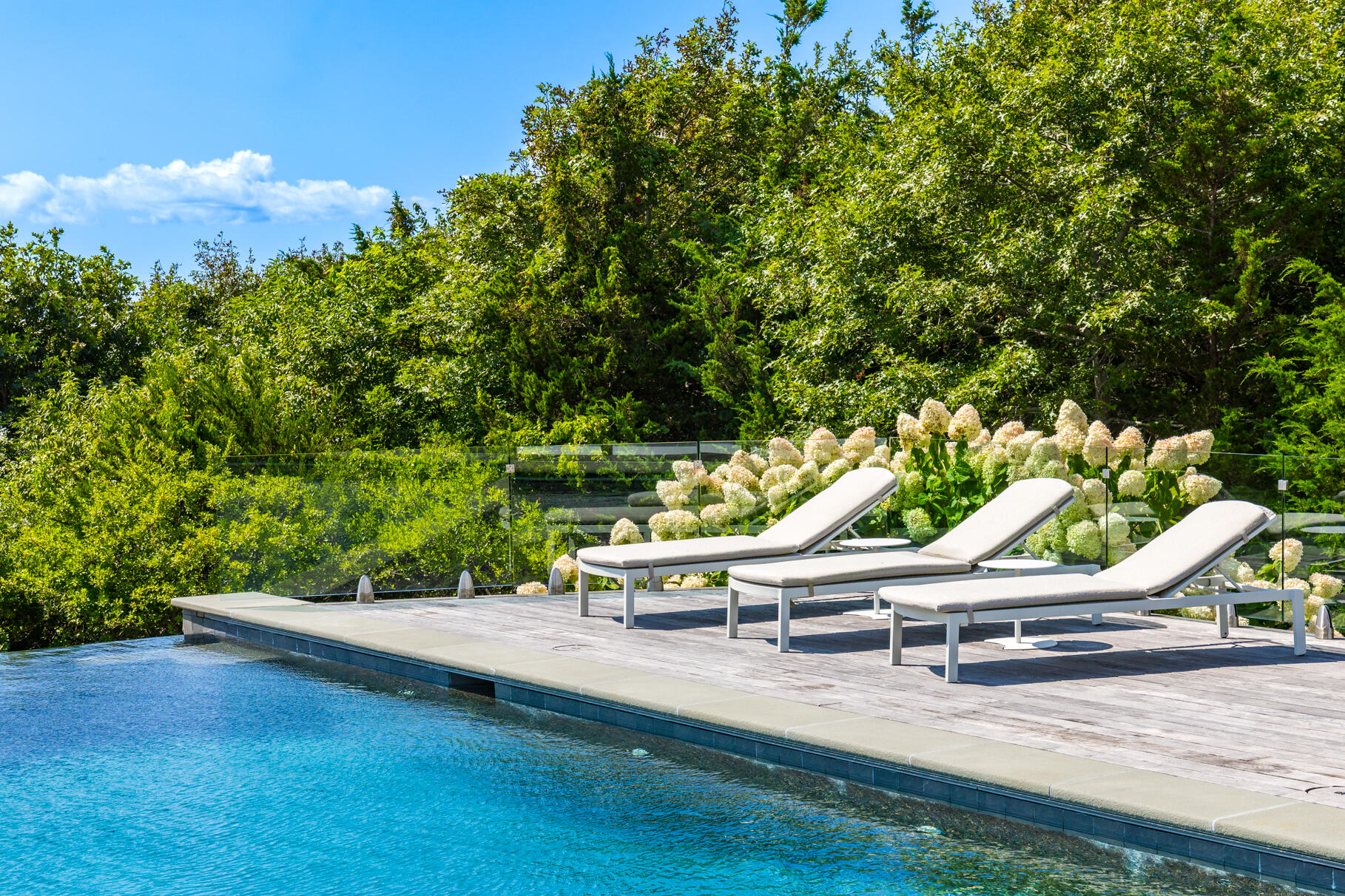 West Yarmouth, Massachusetts 02673, United States, 4 Bedrooms Bedrooms, ,5 BathroomsBathrooms,Residential,Active,111064