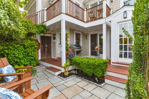 Photo of 47 Pleasant Street #UNIT 2, Provincetown, MA 02657 (MLS # 22604430)