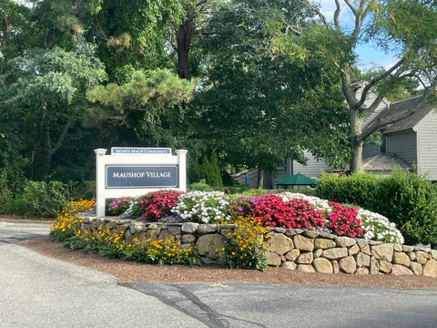 Photo of 33 Landmark Avenue #UNIT 33, Mashpee, MA 02649 (MLS # 22604421)
