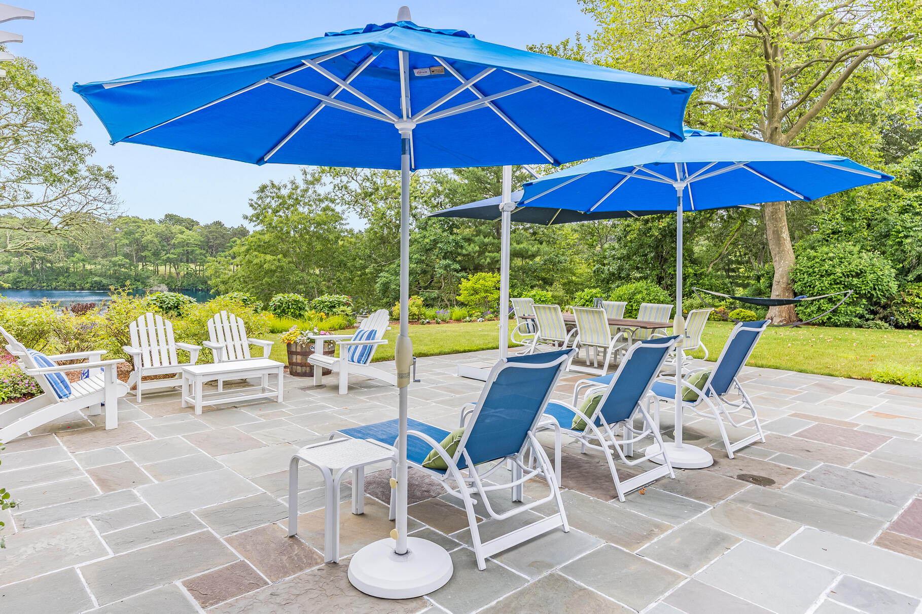 Osterville, Massachusetts 02655, United States, 5 Bedrooms Bedrooms, ,6 BathroomsBathrooms,Residential,Active,90699