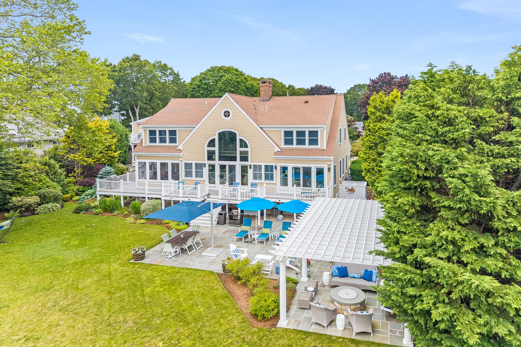 Osterville, Massachusetts 02655, United States, 5 Bedrooms Bedrooms, ,6 BathroomsBathrooms,Residential,Active,90699