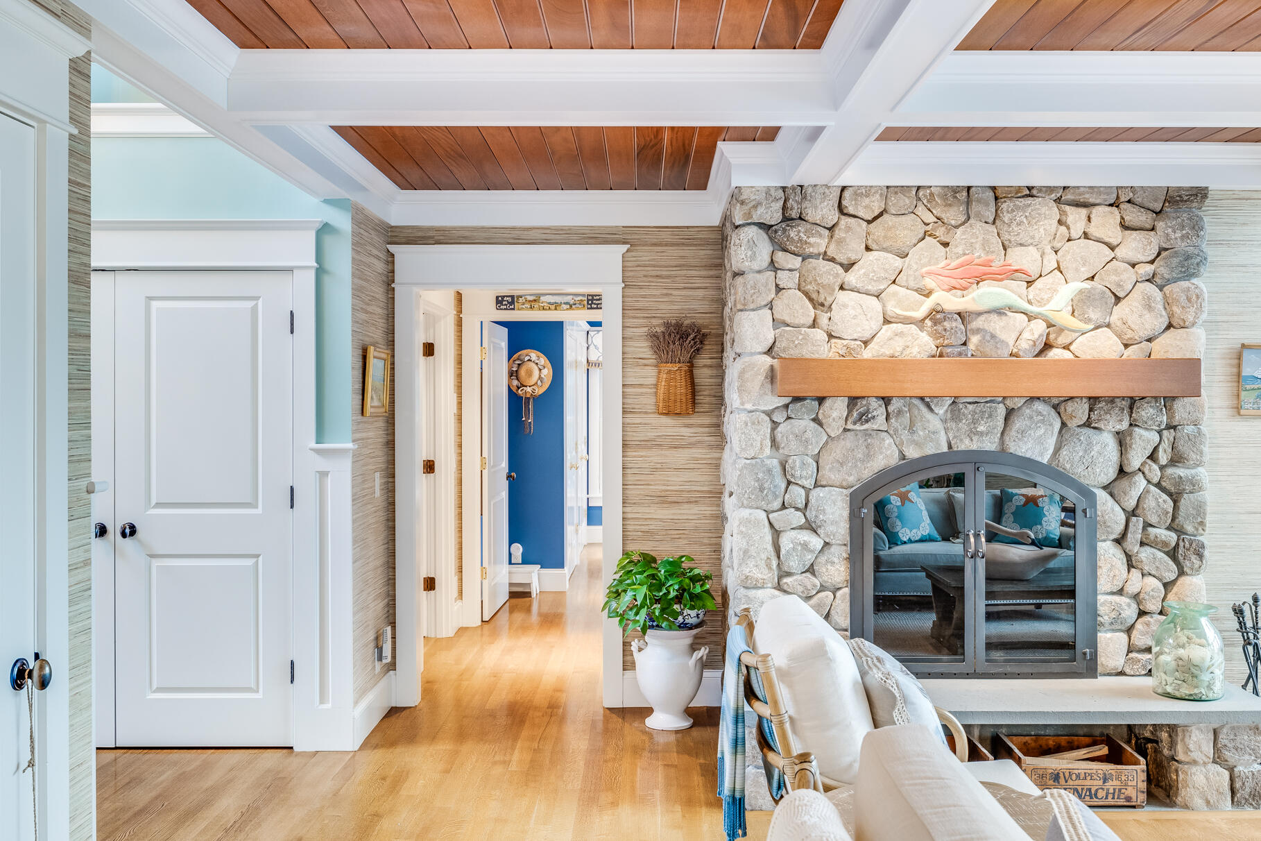 Osterville, Massachusetts 02655, United States, 5 Bedrooms Bedrooms, ,6 BathroomsBathrooms,Residential,Active,90699