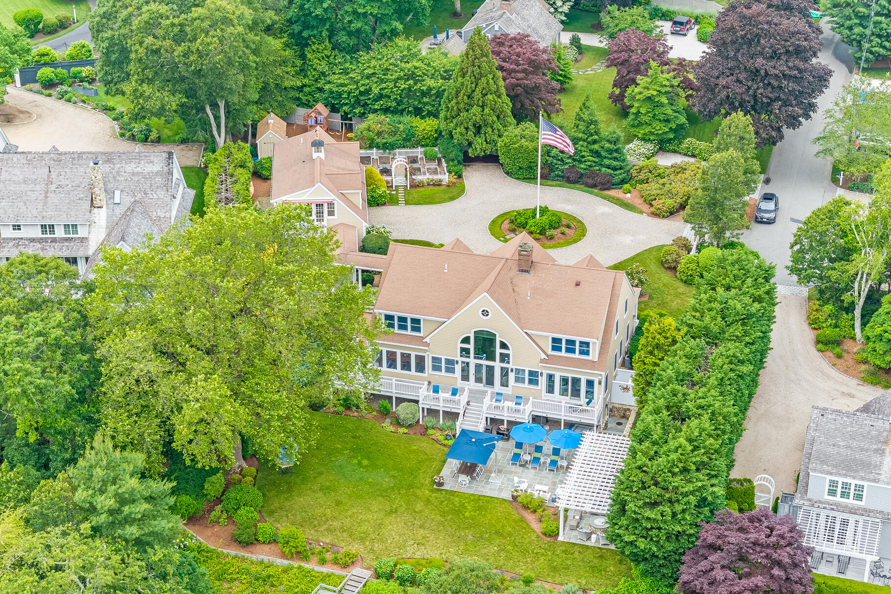 Osterville, Massachusetts 02655, United States, 5 Bedrooms Bedrooms, ,6 BathroomsBathrooms,Residential,Active,90699