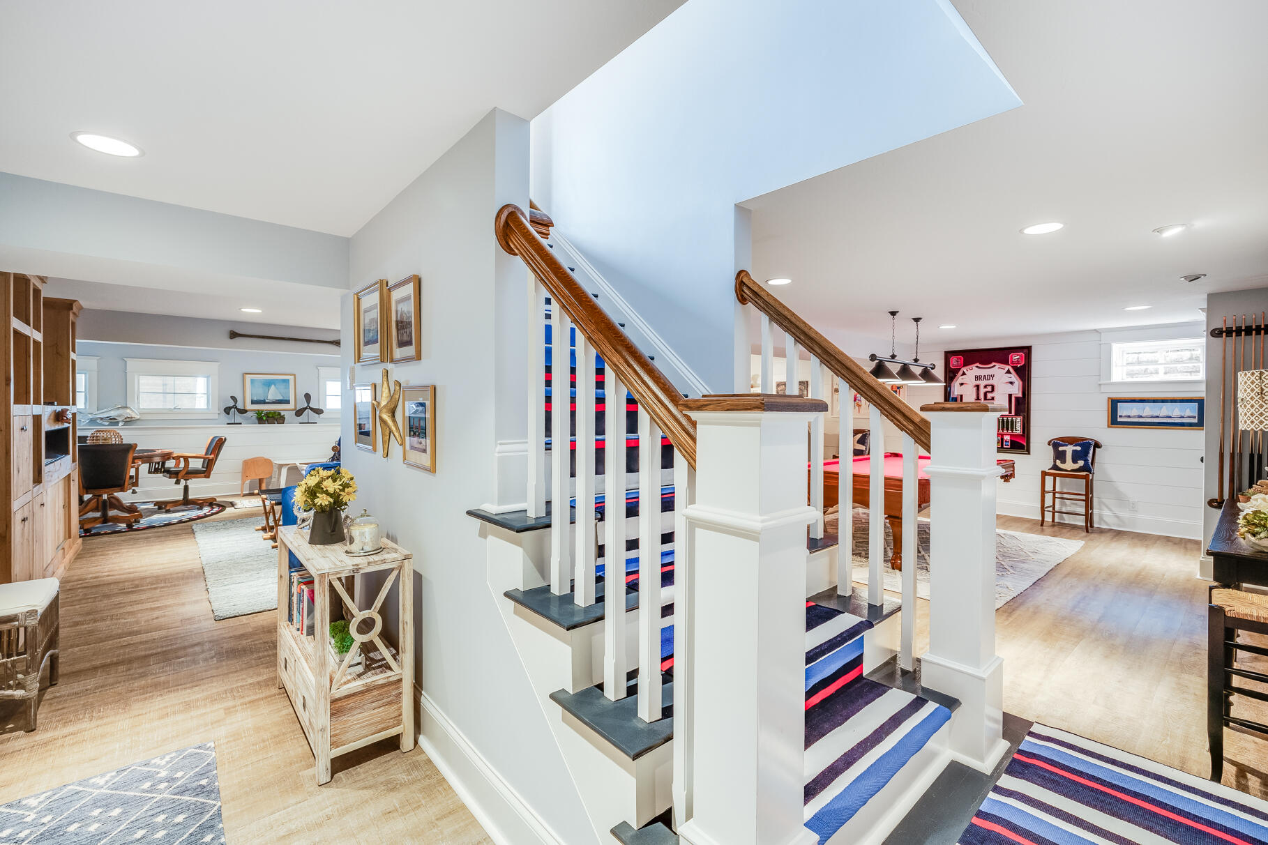 Osterville, Massachusetts 02655, United States, 5 Bedrooms Bedrooms, ,6 BathroomsBathrooms,Residential,Active,90699