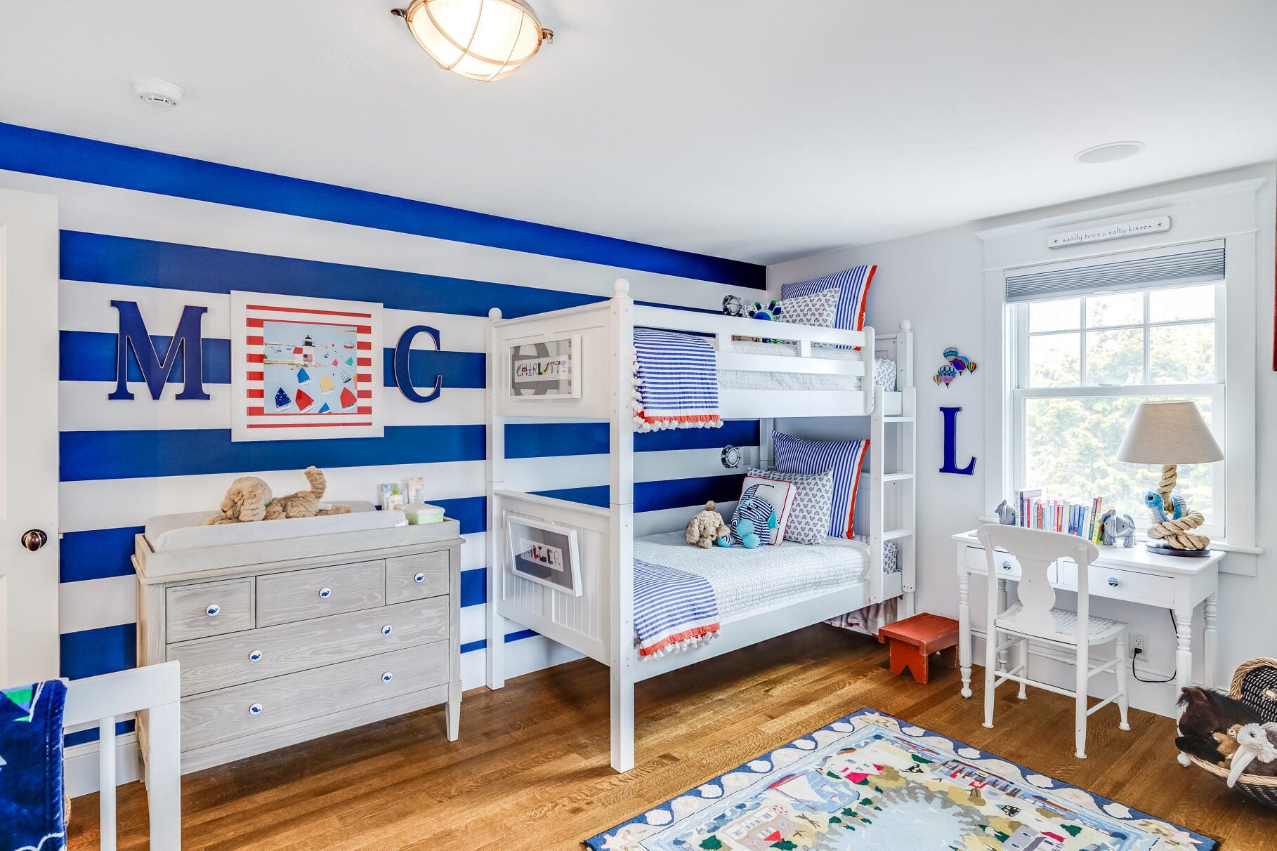 Osterville, Massachusetts 02655, United States, 5 Bedrooms Bedrooms, ,6 BathroomsBathrooms,Residential,Active,90699