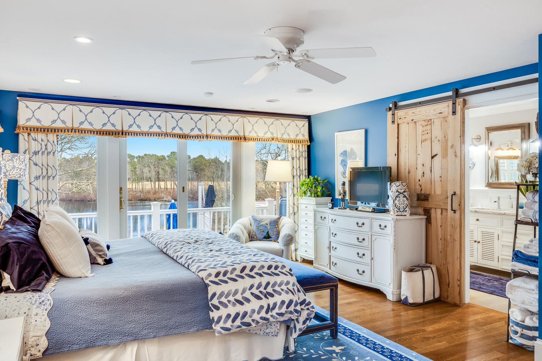 Osterville, Massachusetts 02655, United States, 5 Bedrooms Bedrooms, ,6 BathroomsBathrooms,Residential,Active,90699