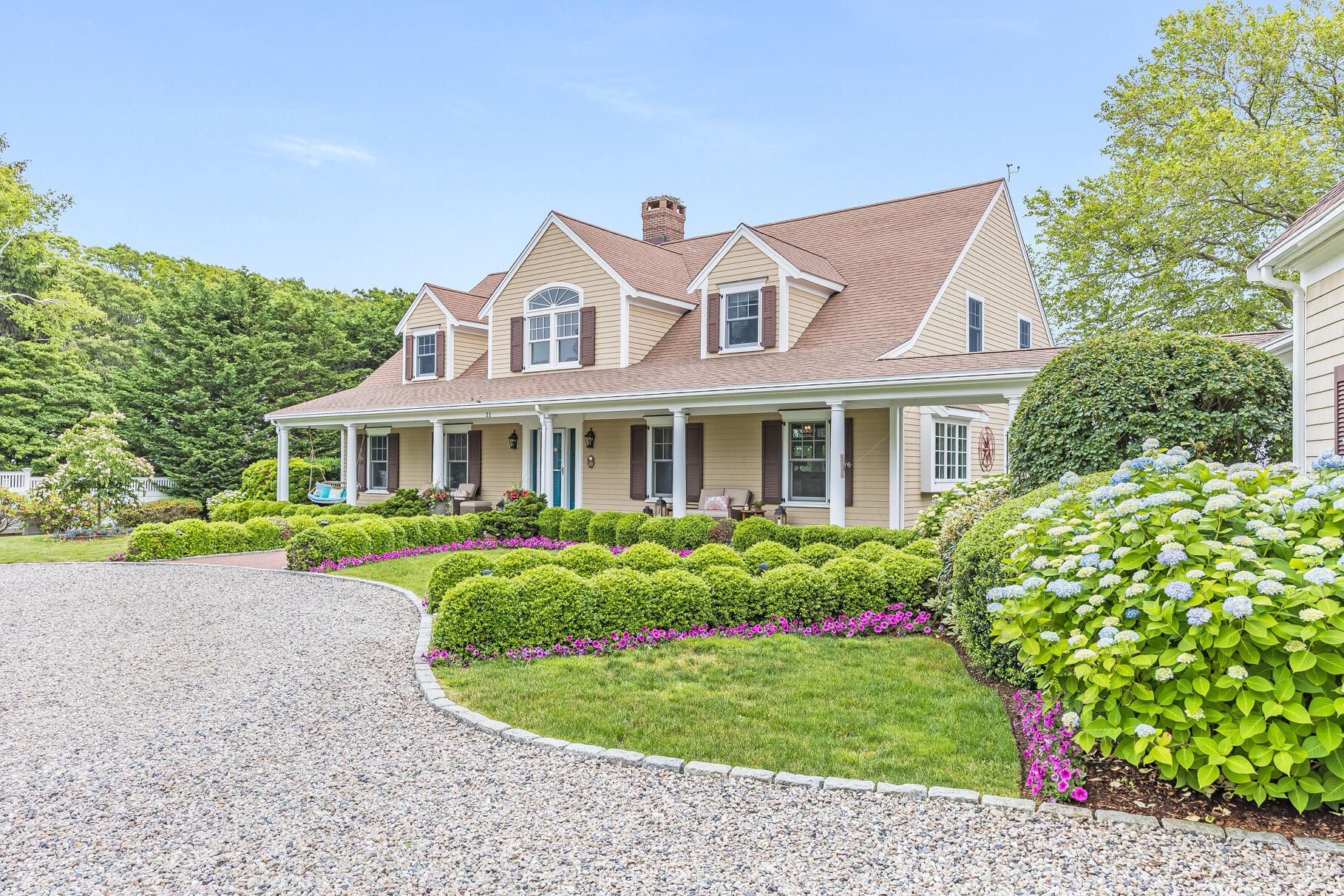 Osterville, Massachusetts 02655, United States, 5 Bedrooms Bedrooms, ,6 BathroomsBathrooms,Residential,Active,90699