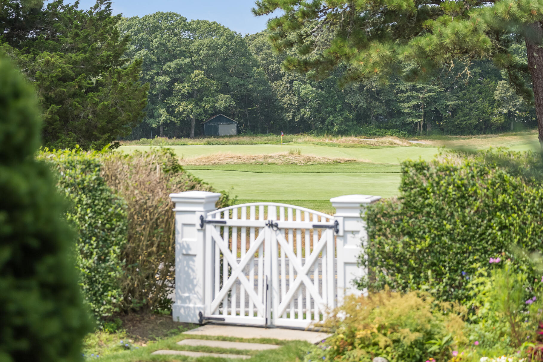 Osterville, Massachusetts 02655, United States, 5 Bedrooms Bedrooms, ,6 BathroomsBathrooms,Residential,Active,63682