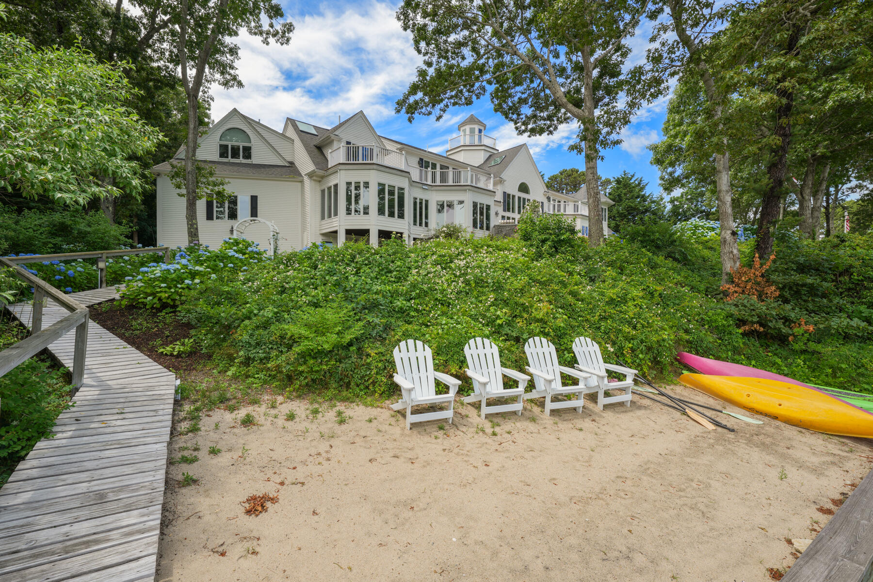 Osterville, Massachusetts 02655, United States, 5 Bedrooms Bedrooms, ,6 BathroomsBathrooms,Residential,Active,52979