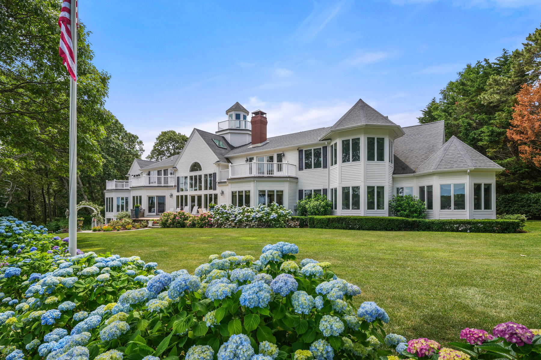 Osterville, Massachusetts 02655, United States, 5 Bedrooms Bedrooms, ,6 BathroomsBathrooms,Residential,Active,52979