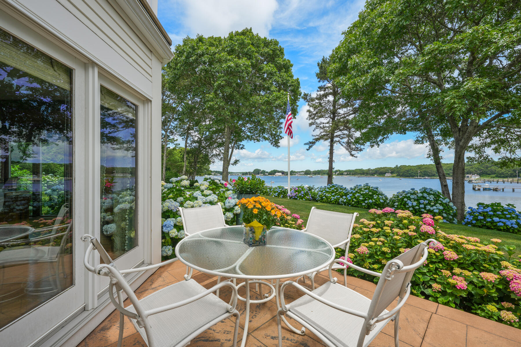 Osterville, Massachusetts 02655, United States, 5 Bedrooms Bedrooms, ,6 BathroomsBathrooms,Residential,Active,52979