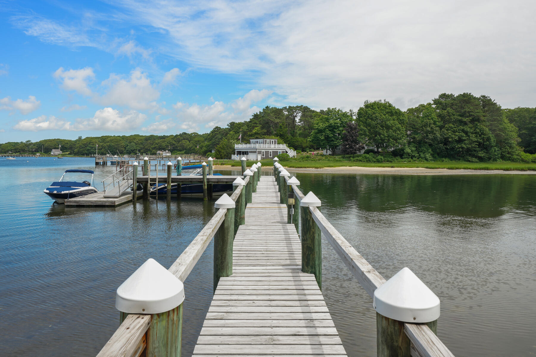Osterville, Massachusetts 02655, United States, 5 Bedrooms Bedrooms, ,6 BathroomsBathrooms,Residential,Active,52979