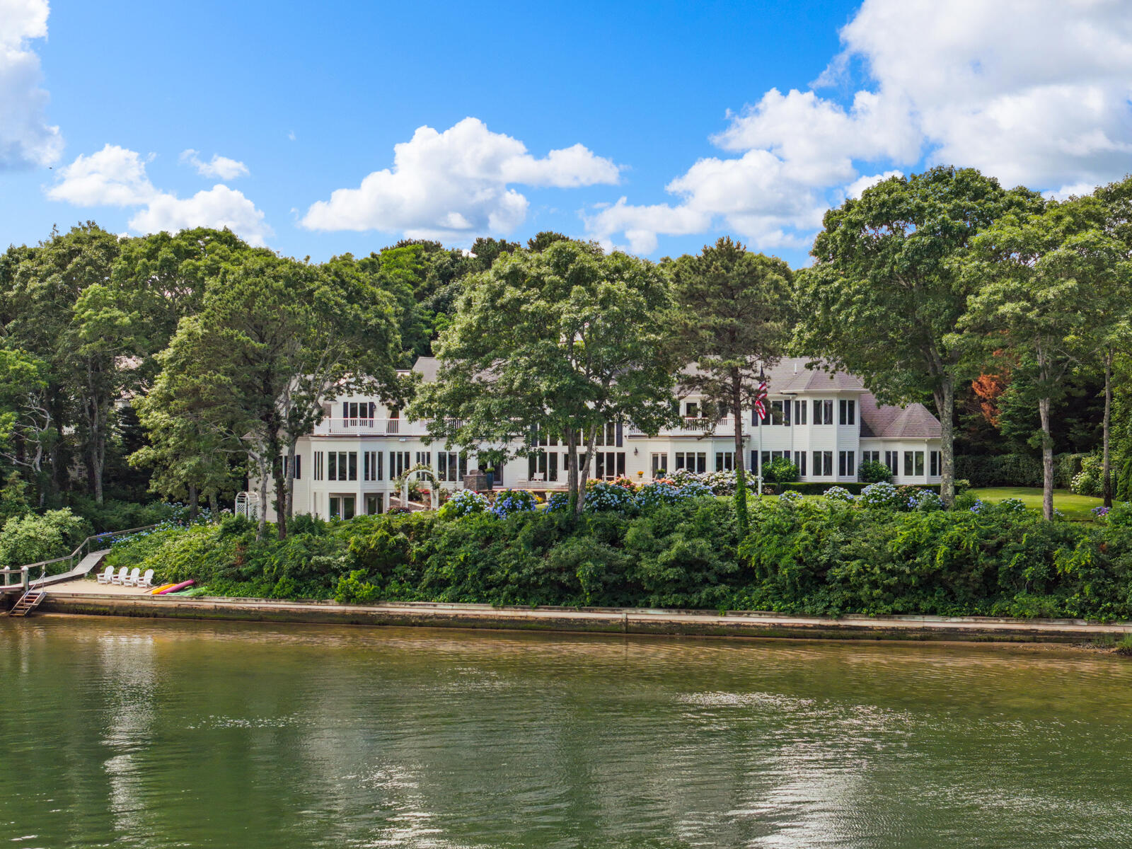 Osterville, Massachusetts 02655, United States, 5 Bedrooms Bedrooms, ,6 BathroomsBathrooms,Residential,Active,52979