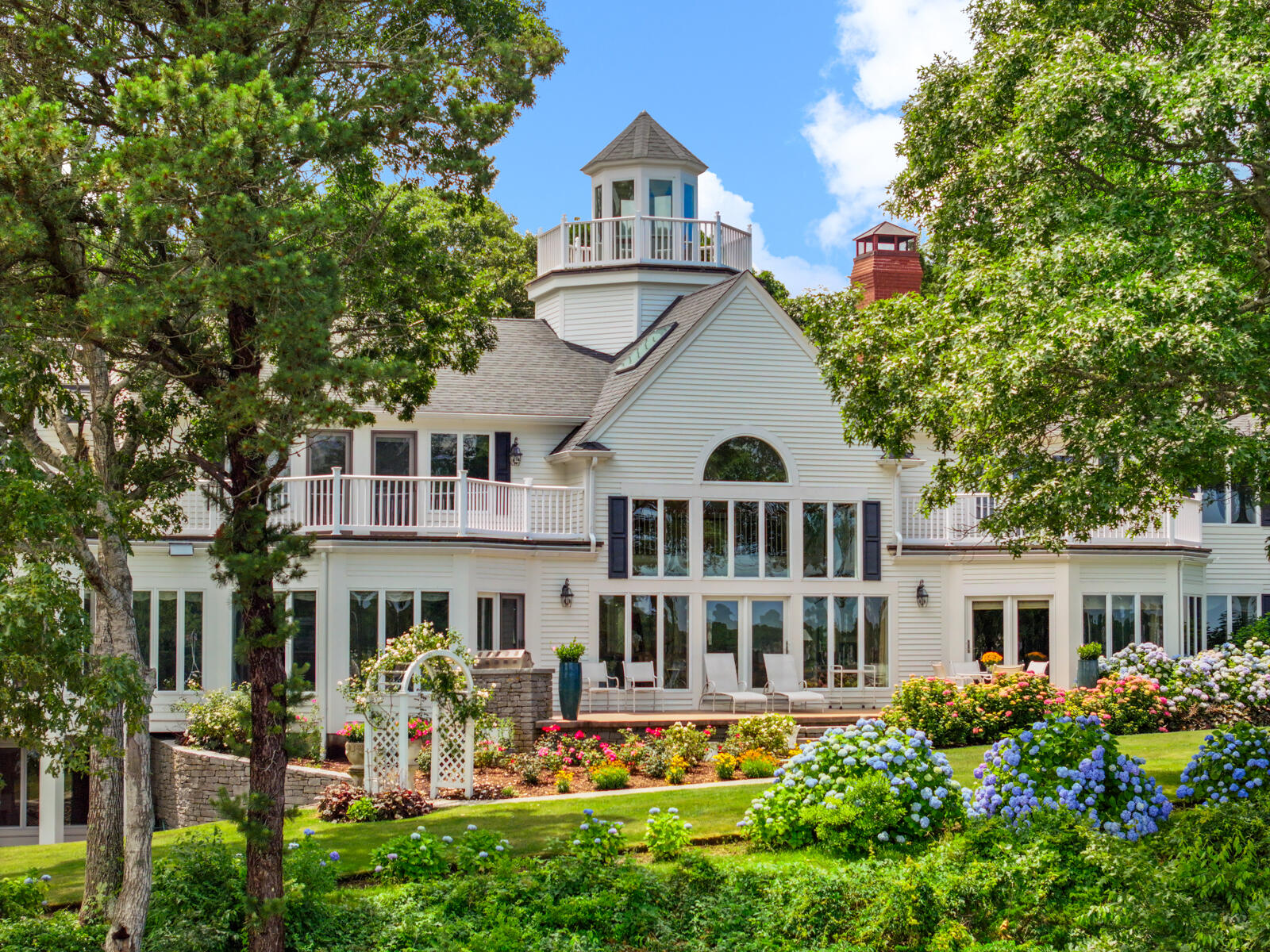 Osterville, Massachusetts 02655, United States, 5 Bedrooms Bedrooms, ,6 BathroomsBathrooms,Residential,Active,52979