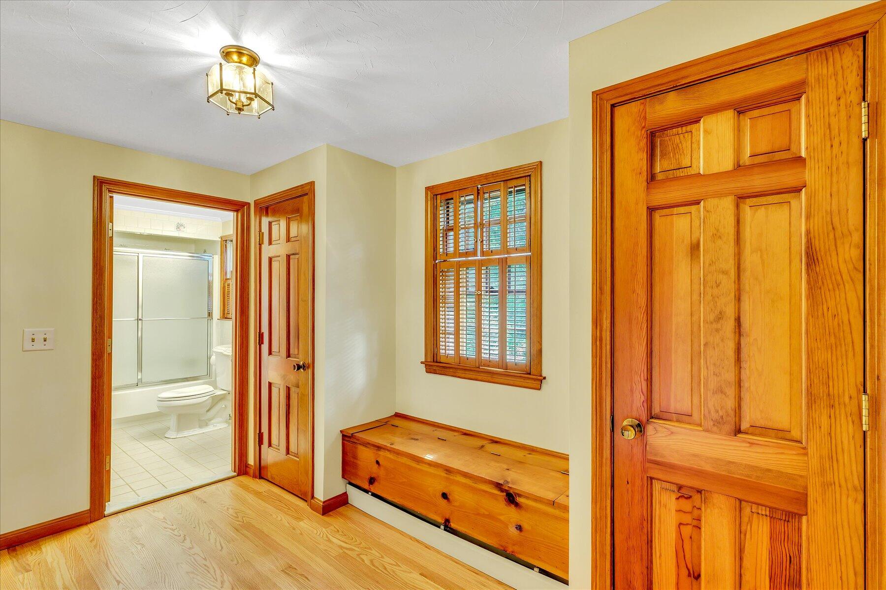 Sandwich, Massachusetts 02563, United States, 3 Bedrooms Bedrooms, ,2 BathroomsBathrooms,Residential,Active,220515