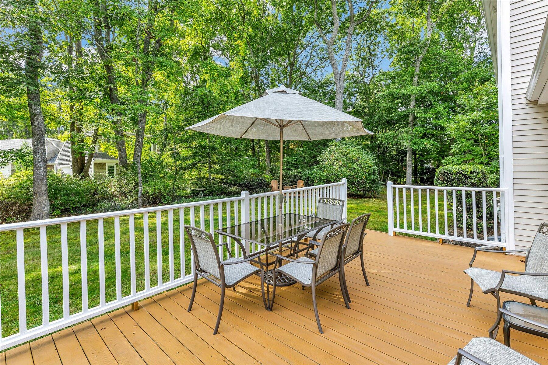 Sandwich, Massachusetts 02563, United States, 3 Bedrooms Bedrooms, ,2 BathroomsBathrooms,Residential,Active,220515