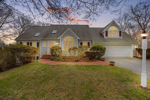 Photo of 8 Telegraph Hill Road, Sandwich, MA 02563 (MLS # 22602221)