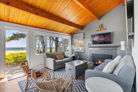 Photo of 100 Hiawatha Road #UNIT B, Wellfleet, MA 02667 (MLS # 22602775)