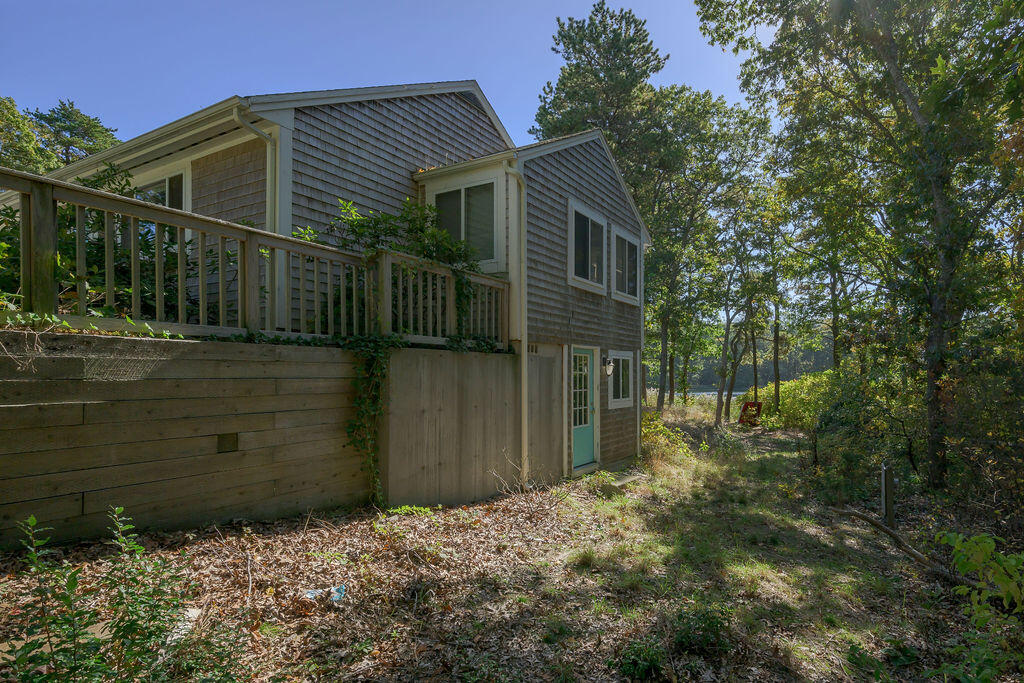 Eastham, Massachusetts 02642, United States, 5 Bedrooms Bedrooms, ,3 BathroomsBathrooms,Residential,Pending,37913