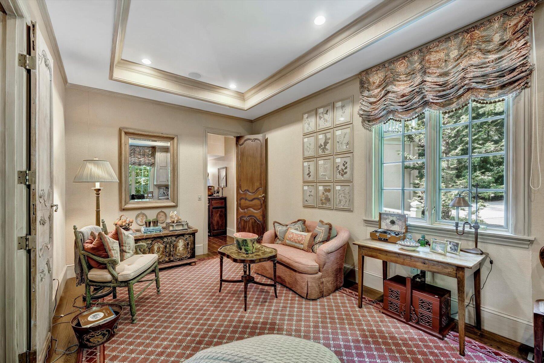 Cotuit, Massachusetts 02635, United States, 4 Bedrooms Bedrooms, ,5 BathroomsBathrooms,Residential,Active,49035