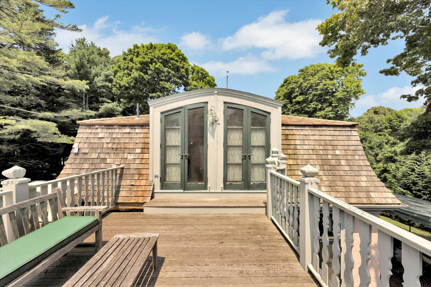 Cotuit, Massachusetts 02635, United States, 4 Bedrooms Bedrooms, ,5 BathroomsBathrooms,Residential,Active,49035