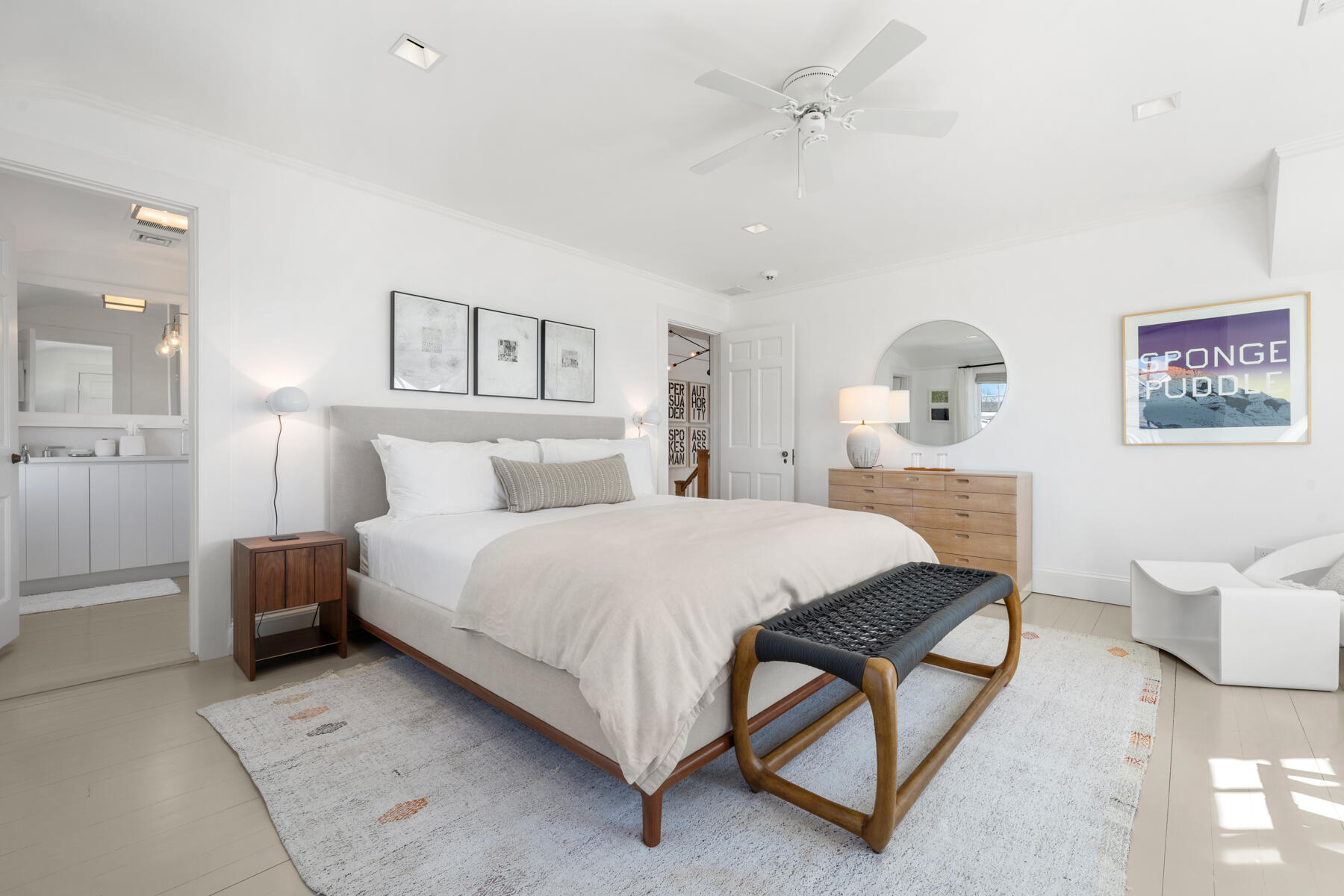 Hyannis Port, Massachusetts 02647, United States, 8 Bedrooms Bedrooms, ,6 BathroomsBathrooms,Residential,Active,110329