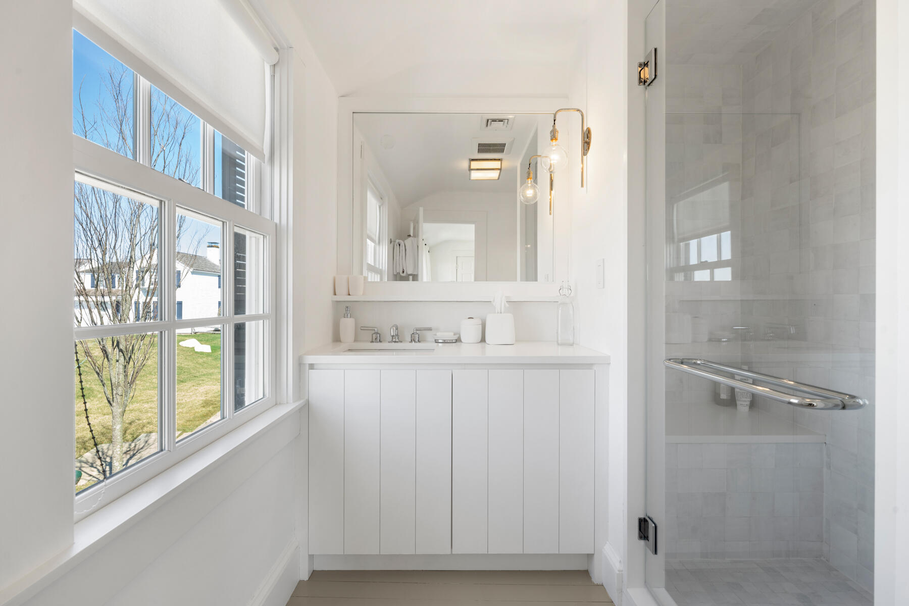 Hyannis Port, Massachusetts 02647, United States, 8 Bedrooms Bedrooms, ,6 BathroomsBathrooms,Residential,Active,110329