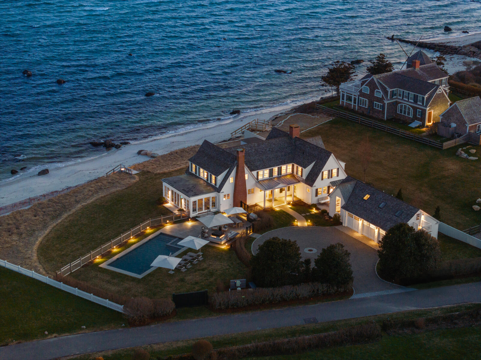 Hyannis Port, Massachusetts 02647, United States, 8 Bedrooms Bedrooms, ,6 BathroomsBathrooms,Residential,Active,110329