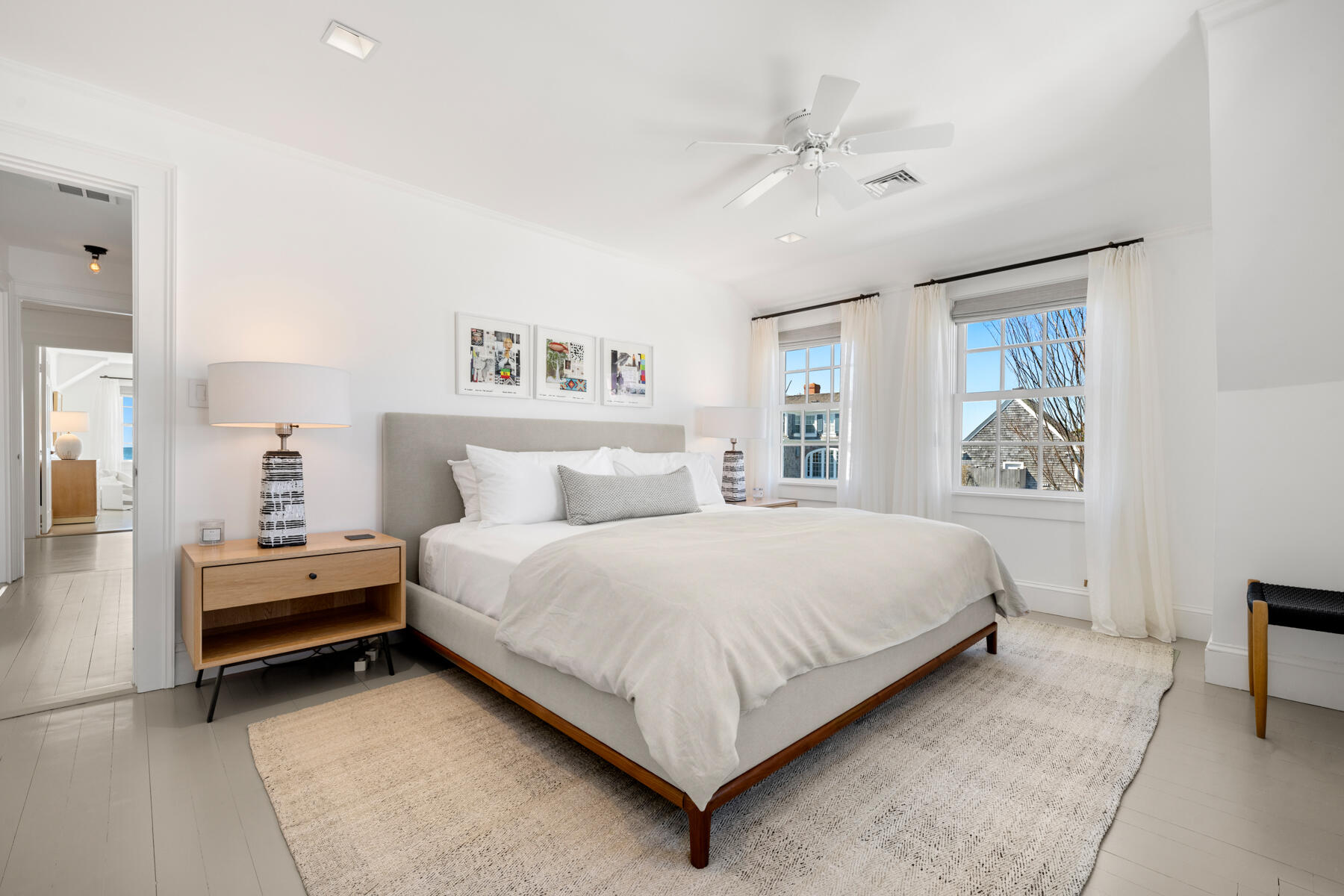 Hyannis Port, Massachusetts 02647, United States, 8 Bedrooms Bedrooms, ,6 BathroomsBathrooms,Residential,Active,110329