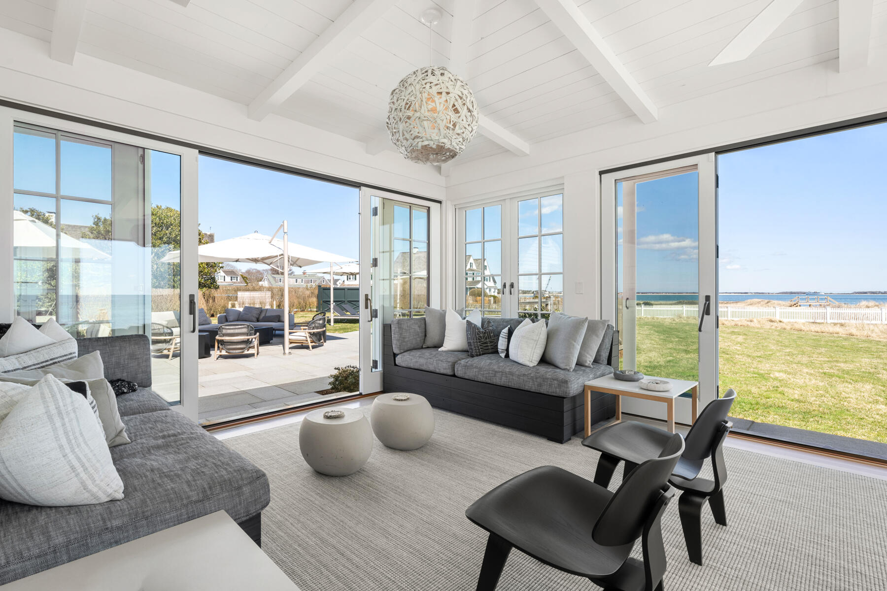 Hyannis Port, Massachusetts 02647, United States, 8 Bedrooms Bedrooms, ,6 BathroomsBathrooms,Residential,Active,110329