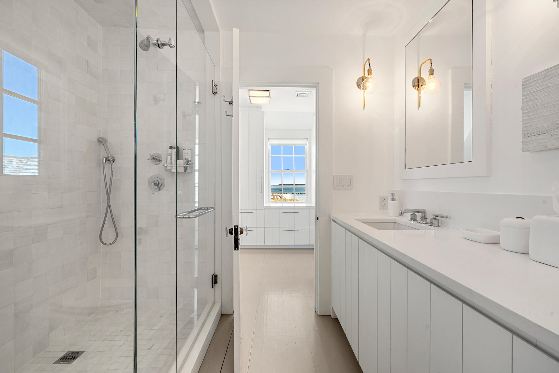 Hyannis Port, Massachusetts 02647, United States, 8 Bedrooms Bedrooms, ,6 BathroomsBathrooms,Residential,Active,110329