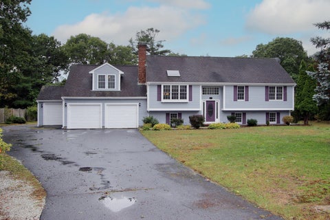 Photo of 37 Yearling Run Road, Bourne, MA 02532 (MLS # 22604979)