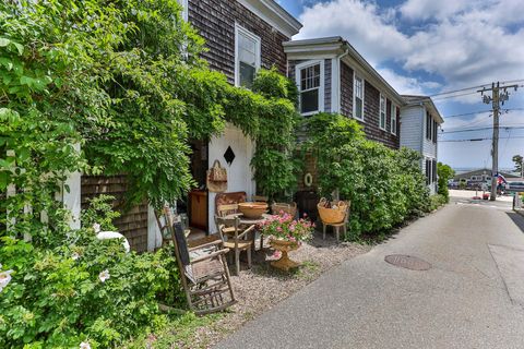 Condominium in Provincetown MA 394 Commercial Street 32.jpg