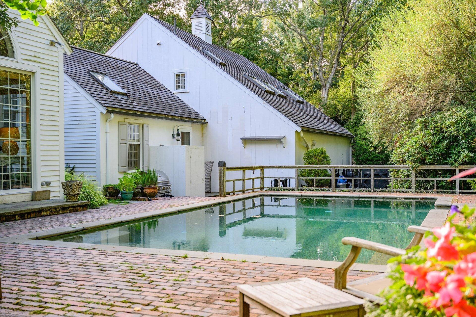 Osterville, Massachusetts 02655, United States, 5 Bedrooms Bedrooms, ,6 BathroomsBathrooms,Residential,Active,210380