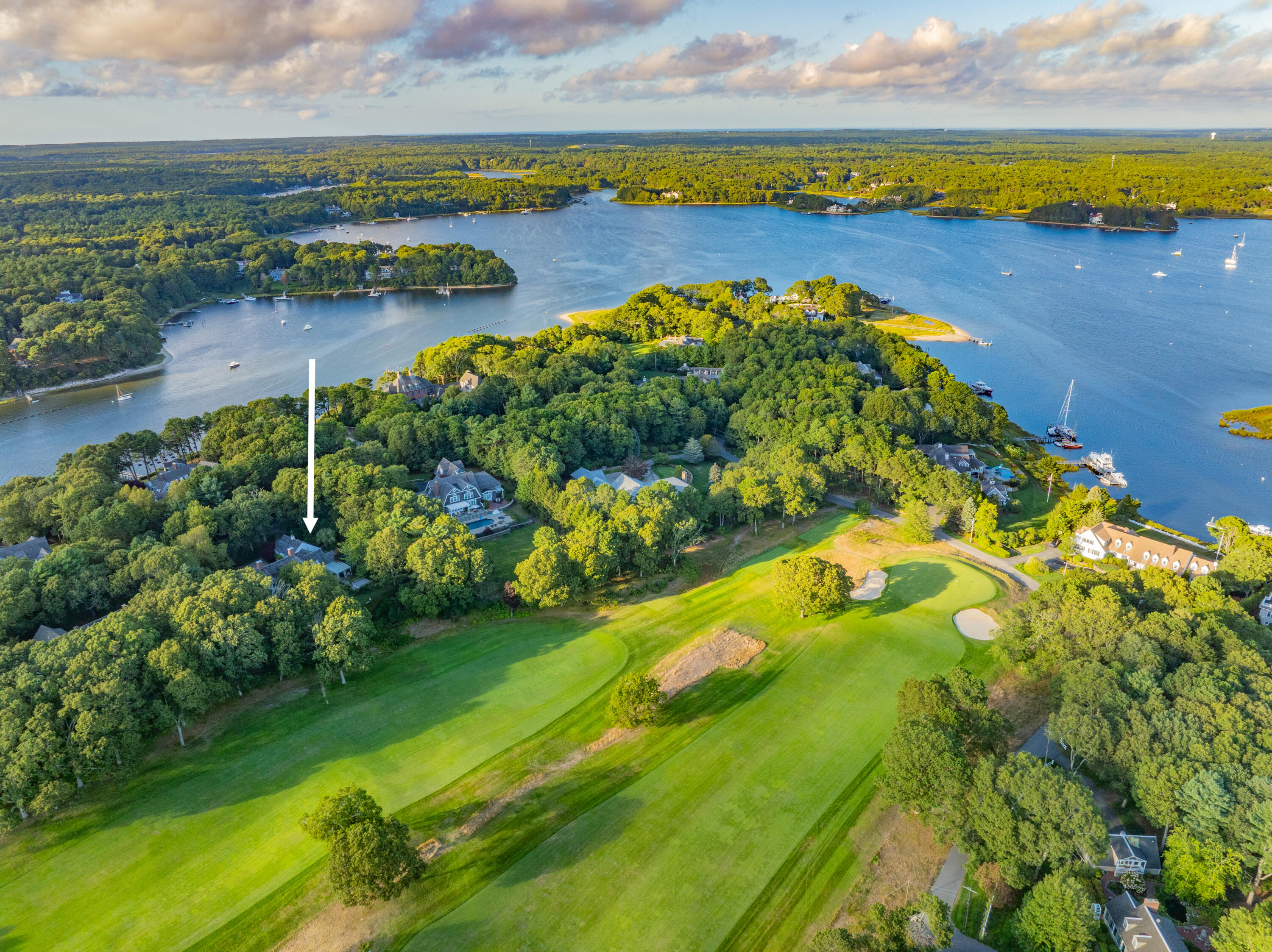 Osterville, Massachusetts 02655, United States, 5 Bedrooms Bedrooms, ,6 BathroomsBathrooms,Residential,Active,210380