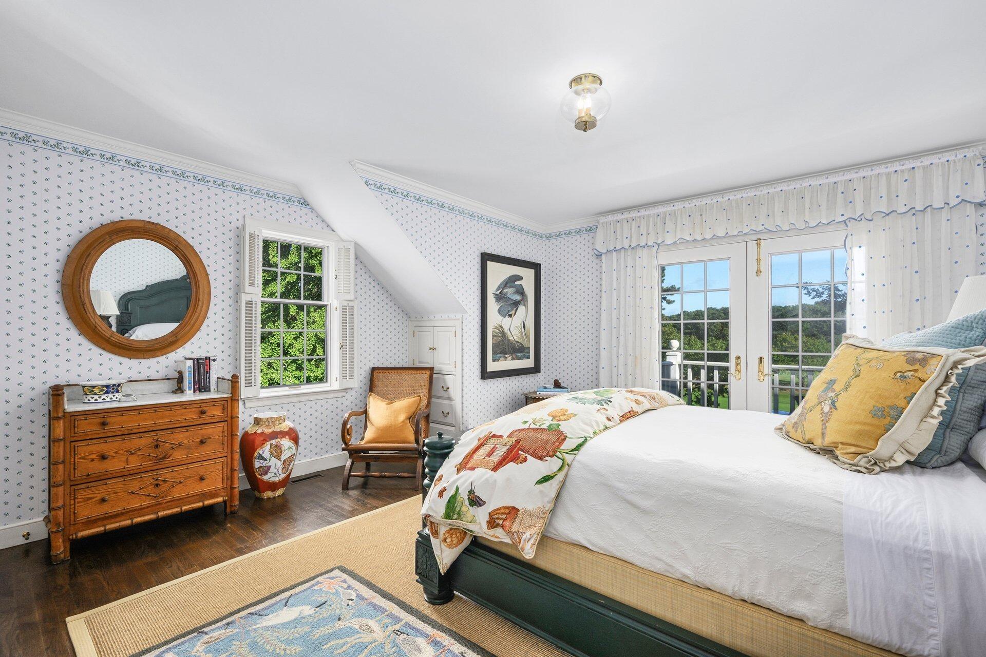 Osterville, Massachusetts 02655, United States, 5 Bedrooms Bedrooms, ,6 BathroomsBathrooms,Residential,Active,210380