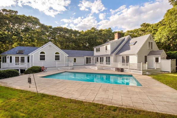 6 HERON WAY, MASHPEE, MA 02649 - Image f98310aede4c400da4b8e7bf8d239902/1452654837