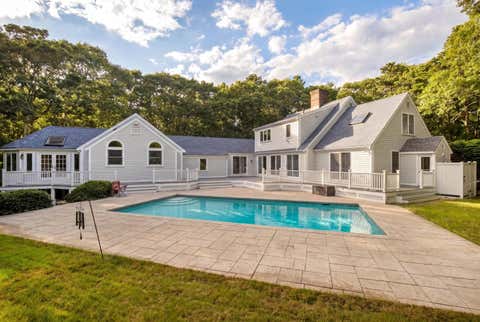 Photo of 6 Heron Way, Mashpee, MA 02649 (MLS # 22604024)