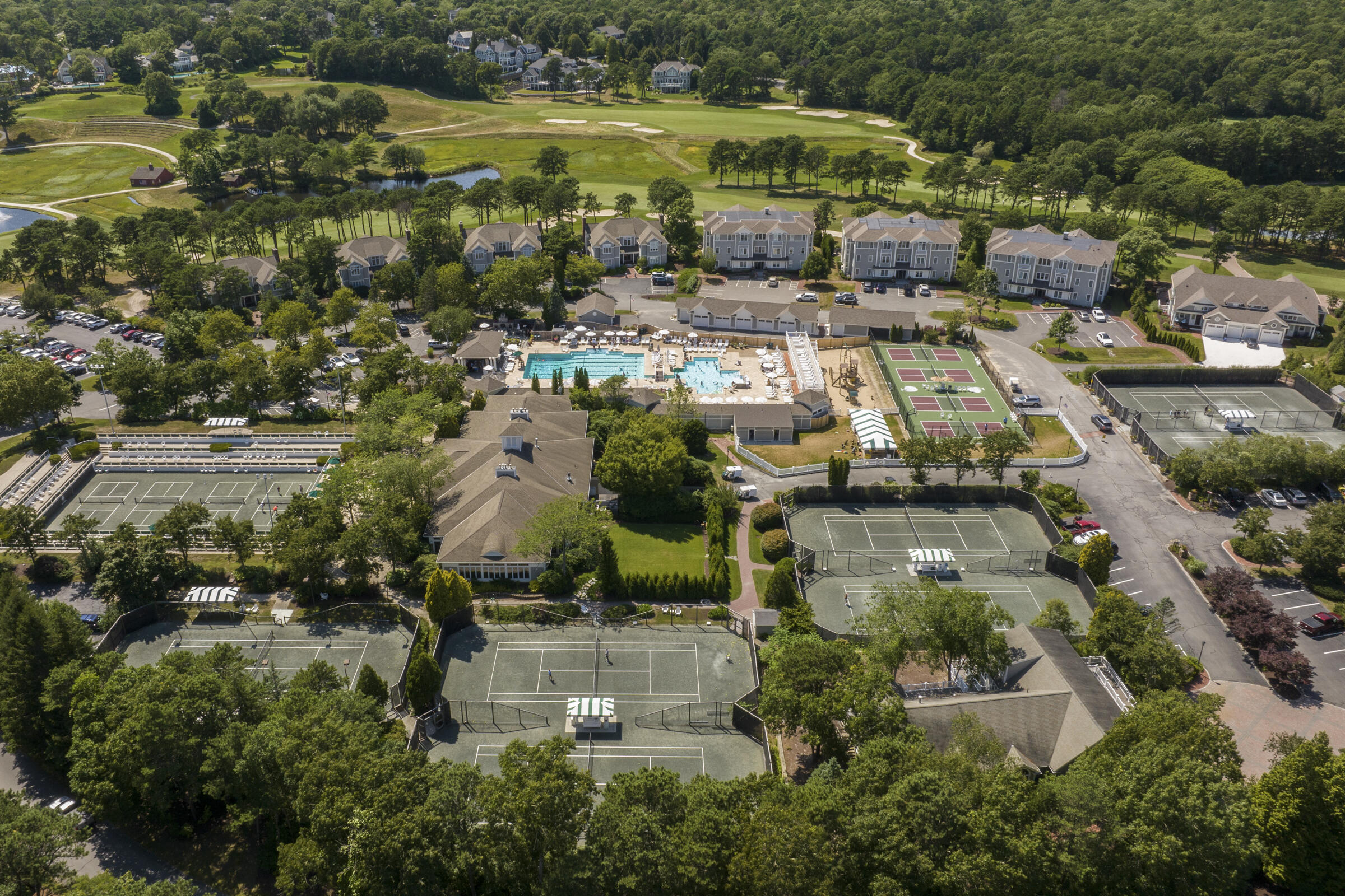 Mashpee, Massachusetts 02649, United States, 6 Bedrooms Bedrooms, ,7 BathroomsBathrooms,Residential,Active,168648