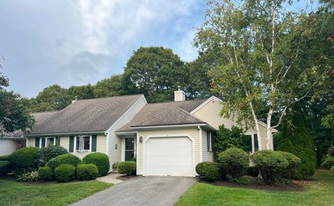Photo of 1 Upland Circle, Mashpee, MA 02649 (MLS # 22504488)