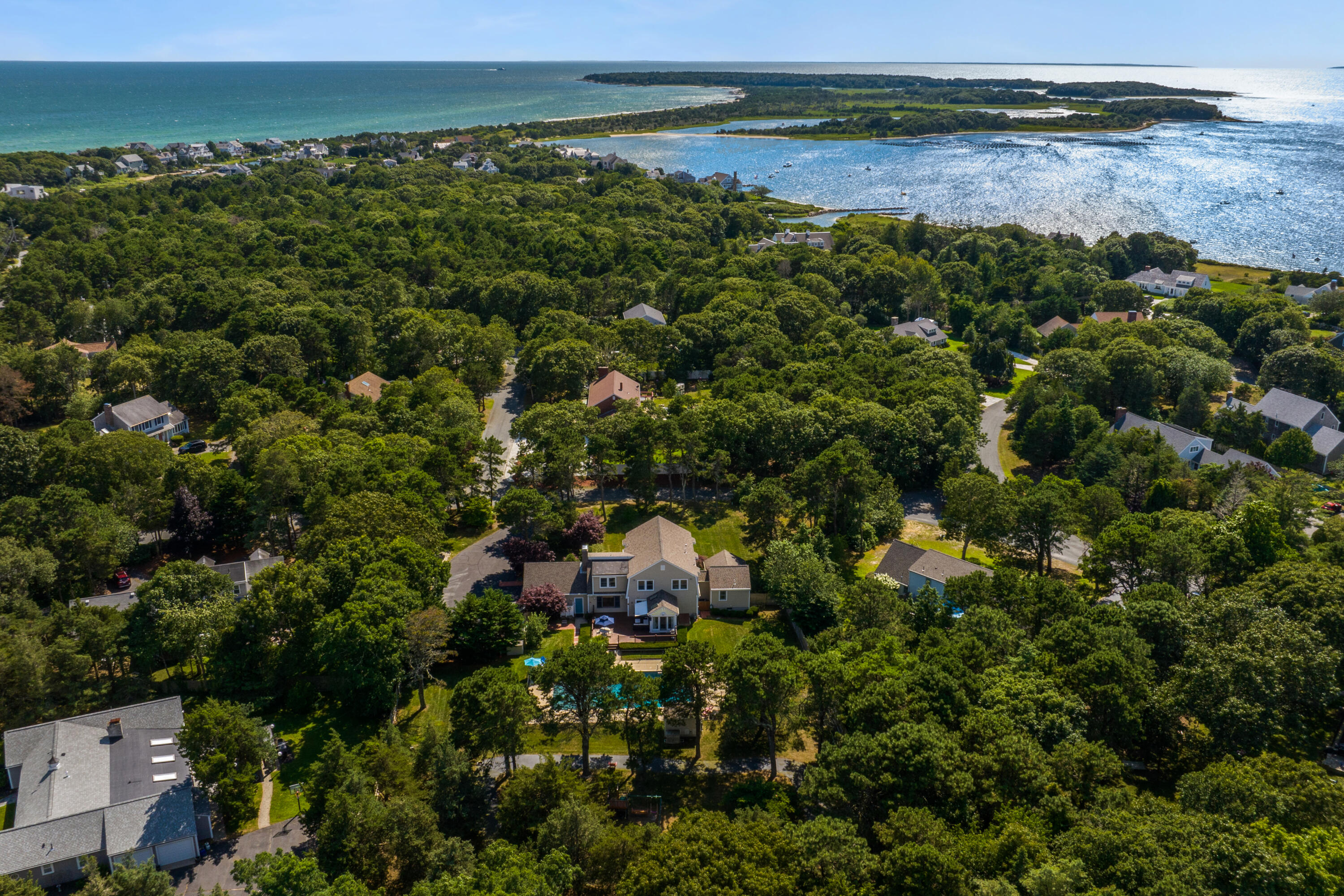 West Yarmouth, Massachusetts 02673, United States, 6 Bedrooms Bedrooms, ,6 BathroomsBathrooms,Residential,Active,47354