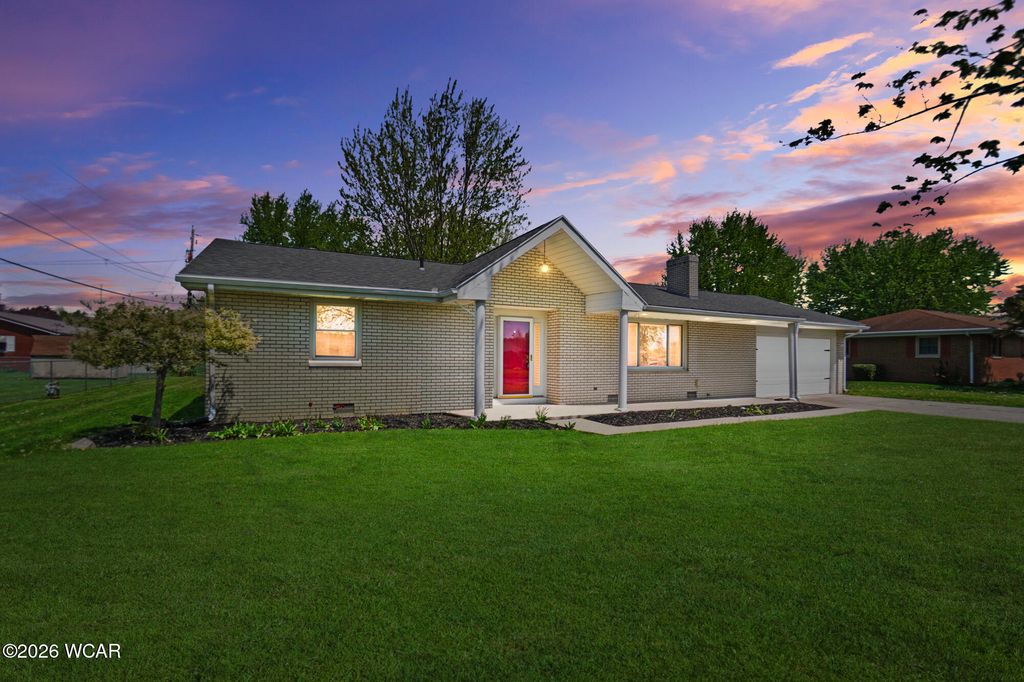 Photo of 406 Lavina Avenue, Cridersville, OH 45806 (MLS # 310047)