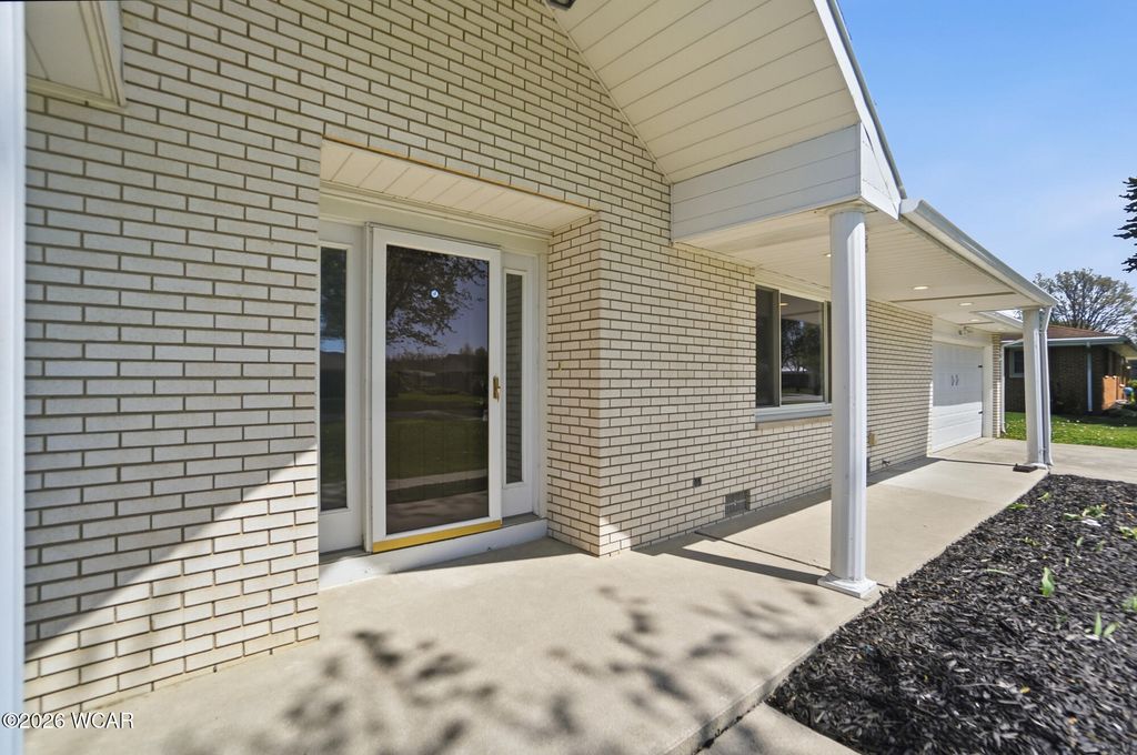 Photo of 406 Lavina Avenue, Cridersville, OH 45806 (MLS # 310047)